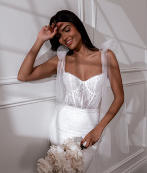 Crawford <br> Elope collection