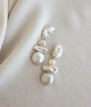 Celyne Pearl Earrings