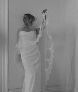 Daphne two tier lace veil