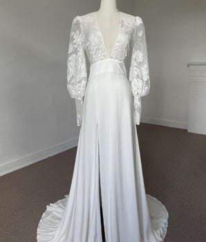 'Muse' in Moss lace by Caroline Takvorian <BR>Size 12
